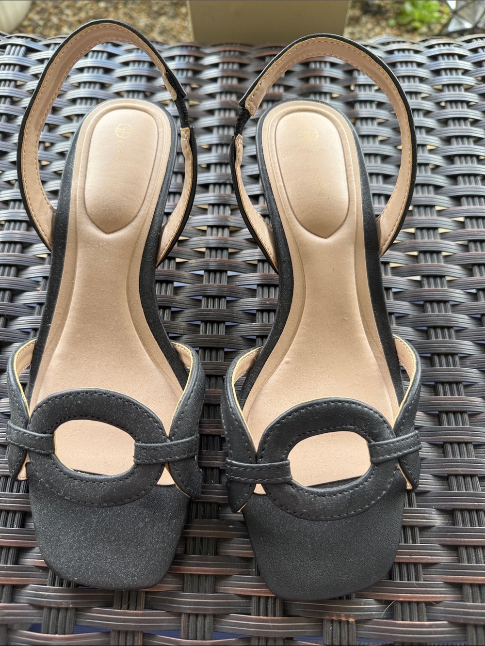 Giani Bernini Black Slingback Heeled Sandals with Circle Toe Detail
